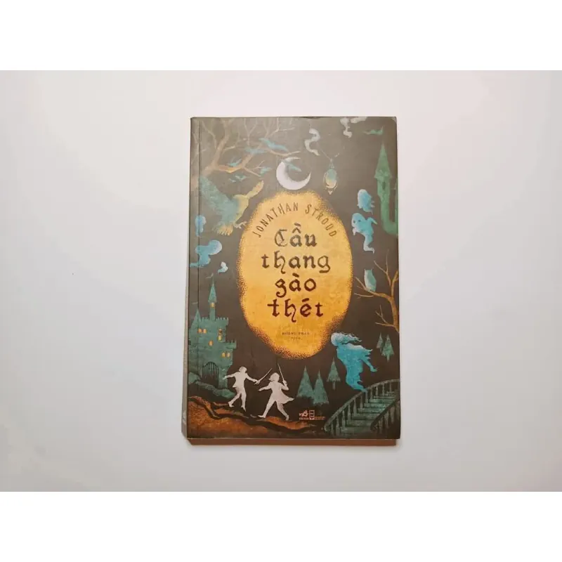 Cầu Thang Gào Thét - Johnathan Stroud 781229