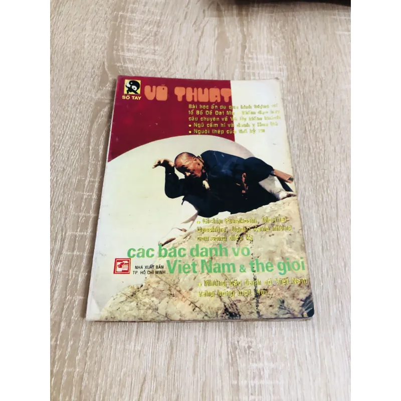 SỔ TAY VÕ THUẬT- CÁC BẬC DANH VÕ VIỆT NAM & THẾ GIỚI  544396