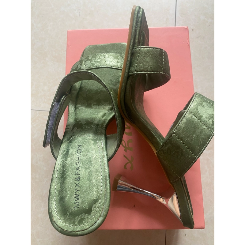 Giày Sandal cao gót 524950