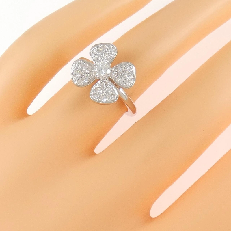 Nhẫn kim cương hoa 18KTWG 0.21CT 669897