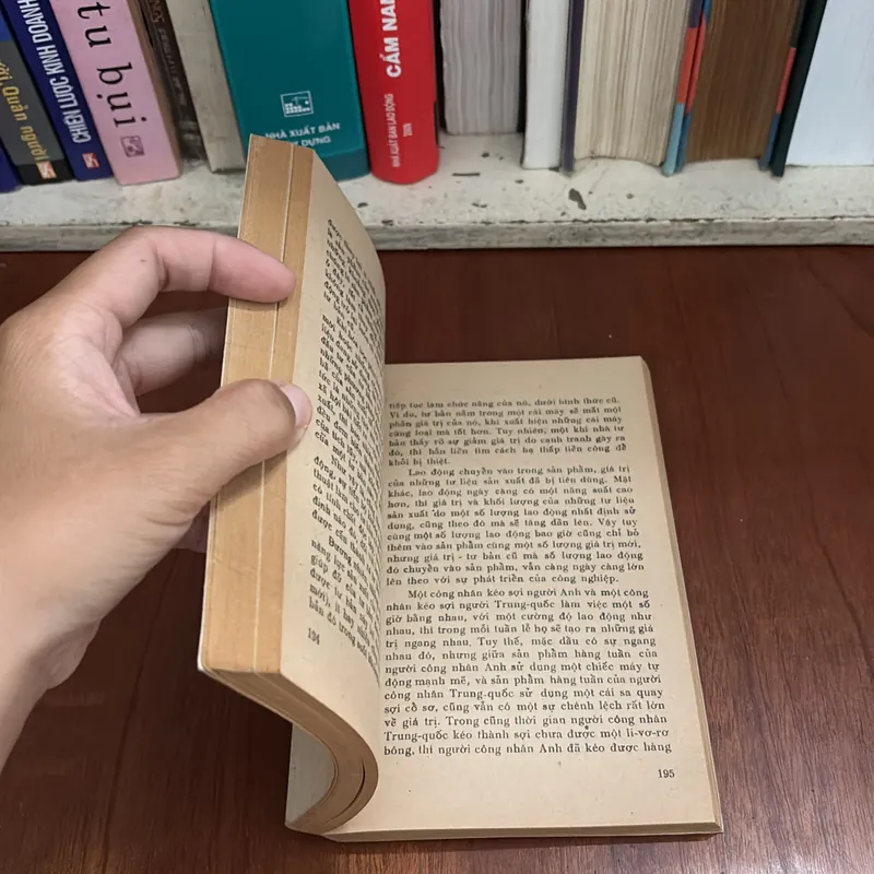 II Sách Xưa: Về Những Quy Luật Kinh Tế Trong Chủ Nghĩa Xã Hội - 1975 602998