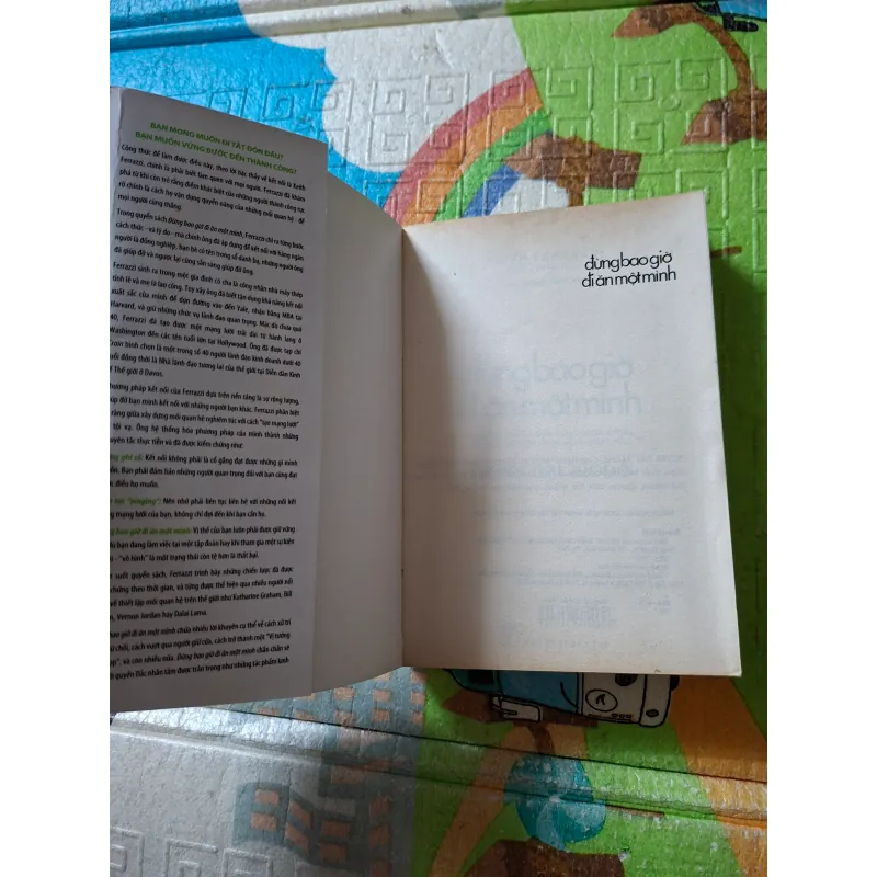 Đừng Bao Giờ Đi Ăn Một Mình 994071