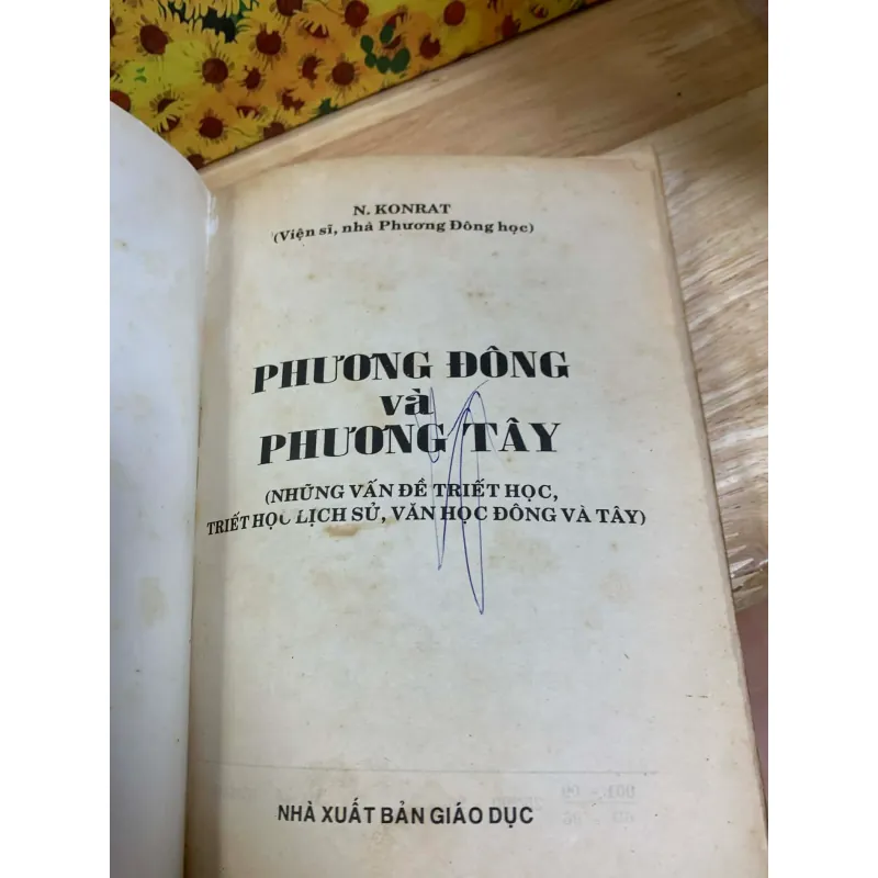 Phương Đông Và Phương Tây - Konrat 928031