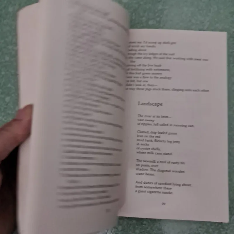 Selectep poems- robert gray 997396