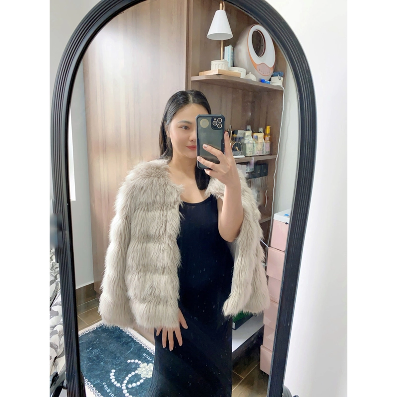Áo lông size M 519000