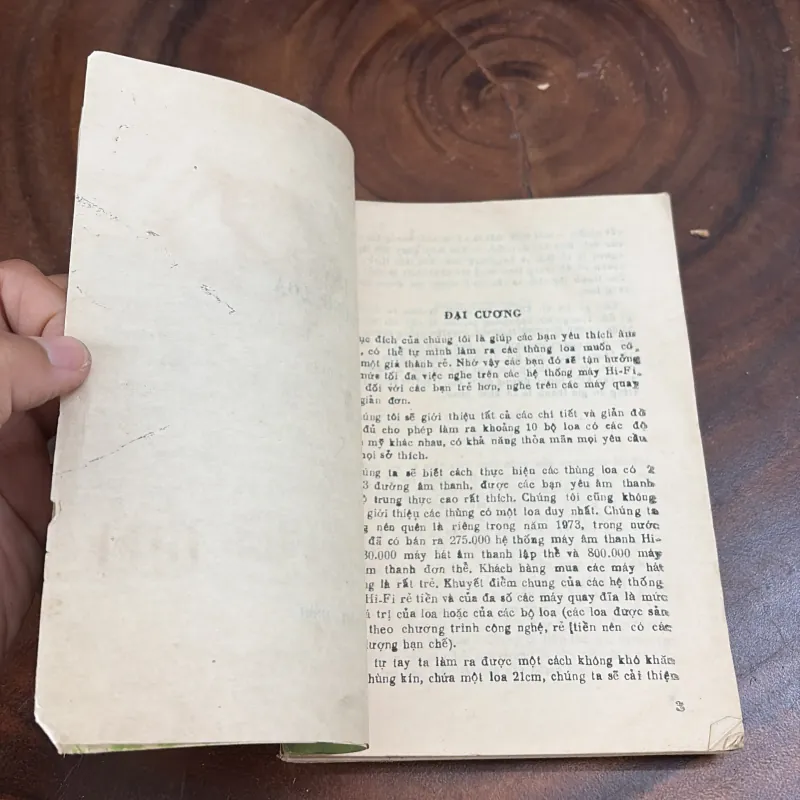 II Sách Kỹ Thuật: Tự Làm Lấy Mười Thùng Loa Hifi - PIERRE CHAUVIGNY - 1987 996996