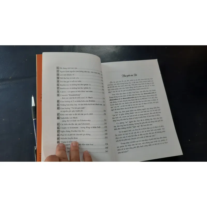 Cùng các bé nghe nhạc cổ điển 718612