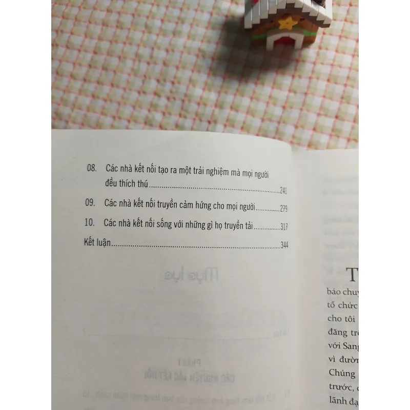 AI CŨNG GIAO TIẾP NHƯNG MẤY NGƯỜI KẾT NỐI - JOHN C.MAXWELL 751286