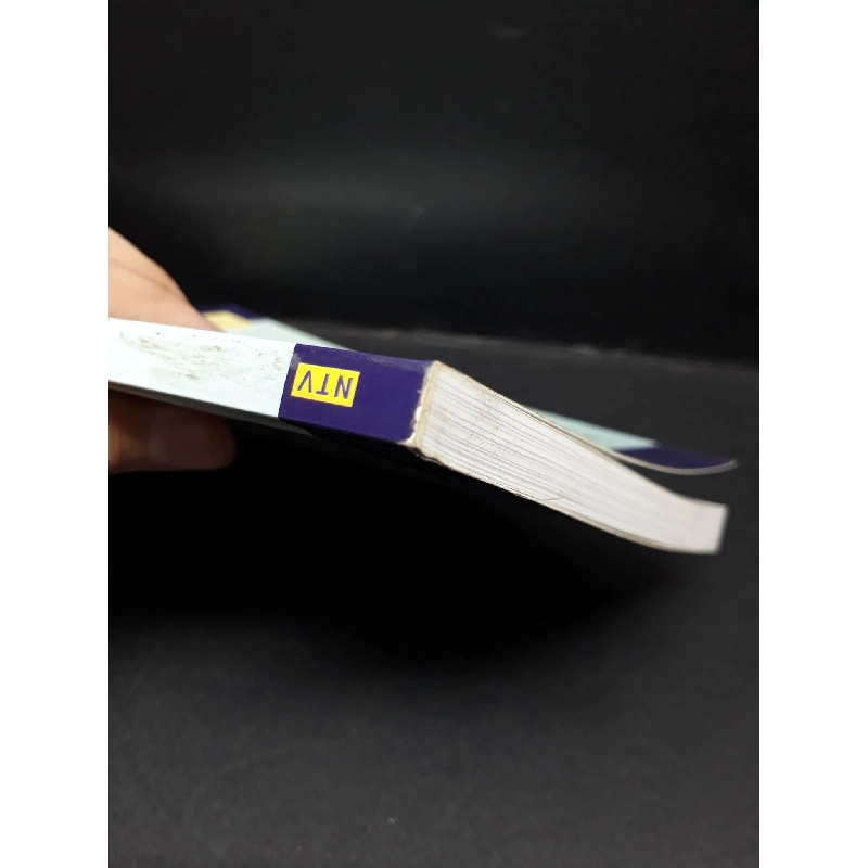 Ngôn ngữ cơ thể ở nơi làm việc mới 805 ố nhẹ 2014 HCM1410 Allan & Barbara Pease KỸ NĂNG 917628