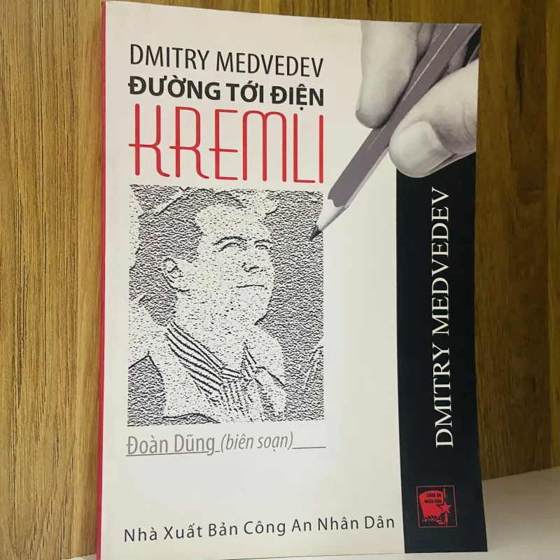 Dmitry Medvedev đường tới điện Kremli - Dmitry Medvedev 798363