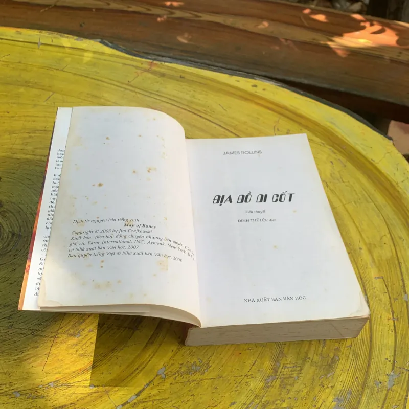 ĐỊA ĐỒ DI CỐT - JAMES ROLLINS 747724