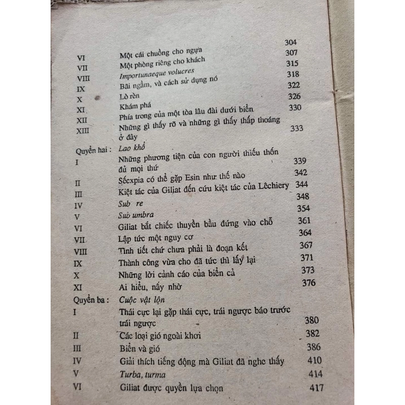 Lào động biển cả _ Victor Hugo 
550 trang; xb 1989
 313040