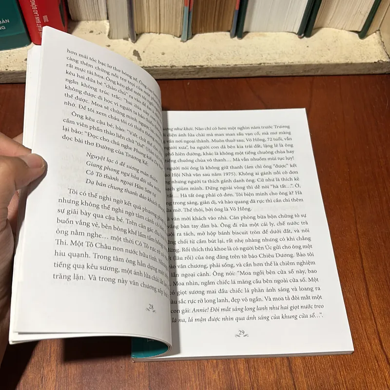 II Văn Học: Văn Chương Và Nhân Cách - Võ Hồng - 2013 719514