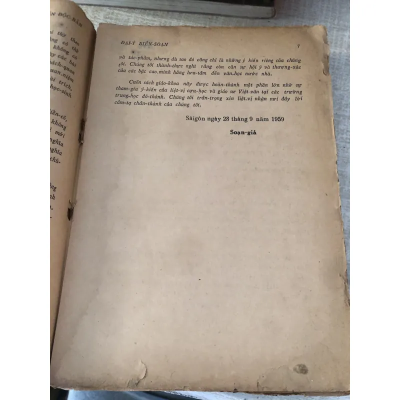 Việt Văn Độc Bản  995084