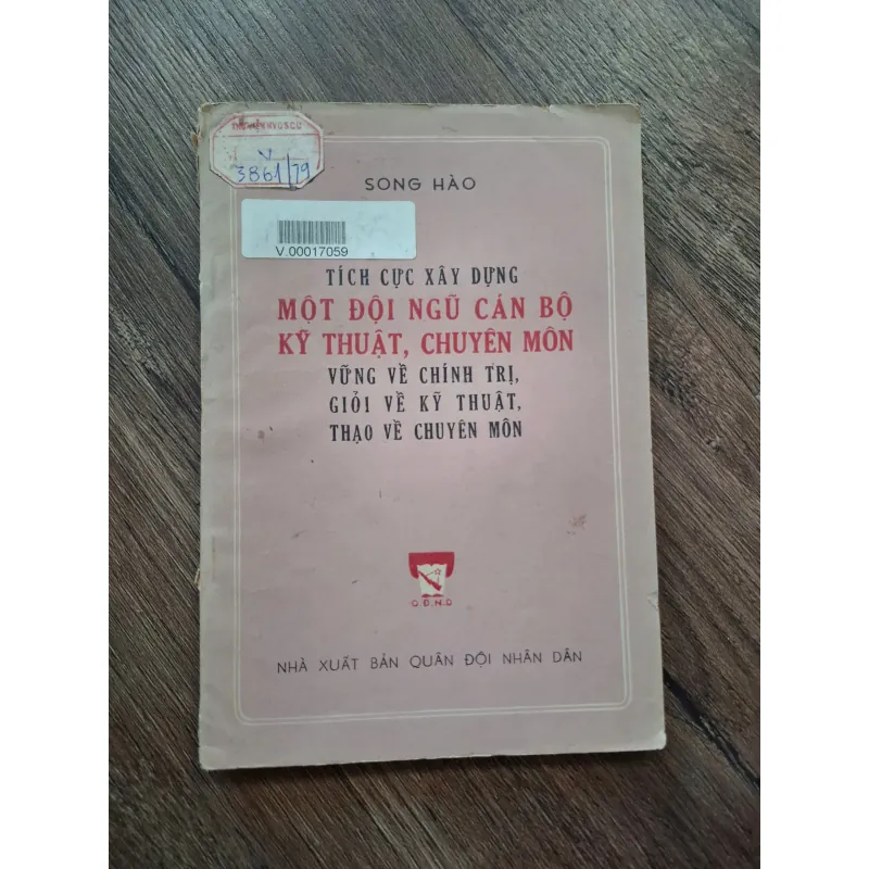 TÍCH CỰC XÂY DỰNG MỘT ĐỘI NGŨ CÁN BỘ KỸ THUẬT, CHUYÊN MÔN... - SONG HÀO 716156