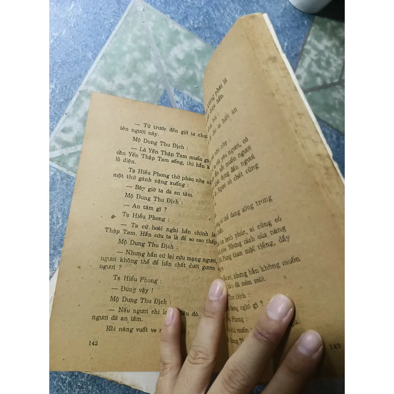 Yến Thập Tam ( 4 tập) - Kim Dung 992927