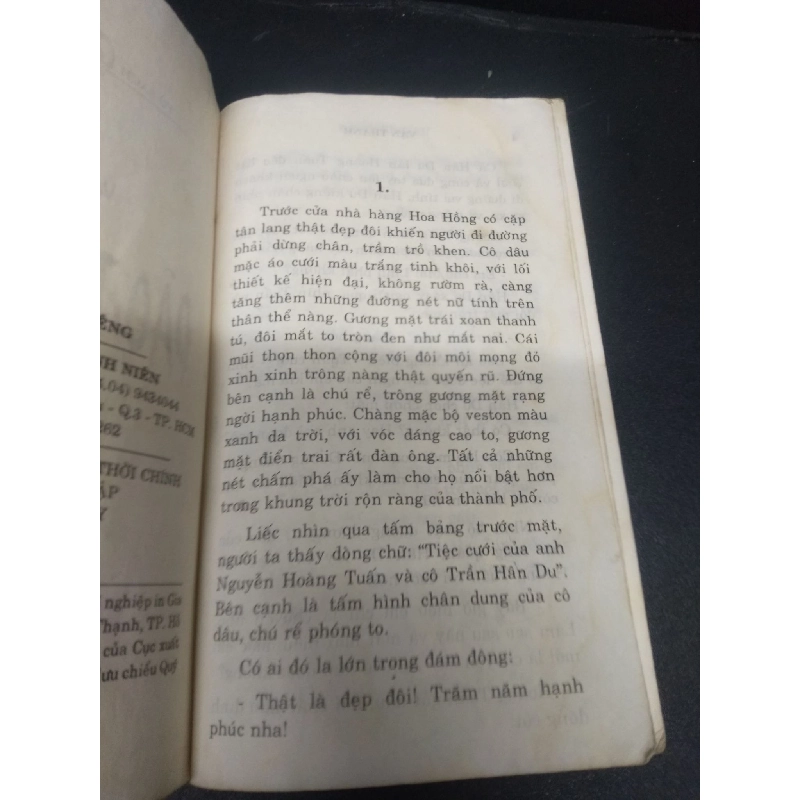 Đảo tương tư Vạn Thành 2003 mới 60% ố ẩm HCM3105 văn học 914485