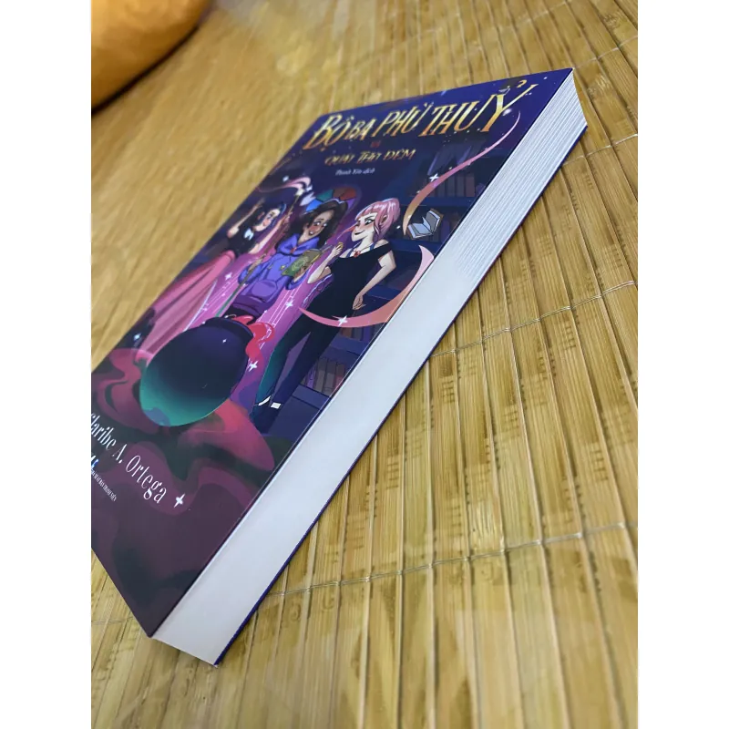 Bộ ba phù thuỷ và quái thú đêm 999213