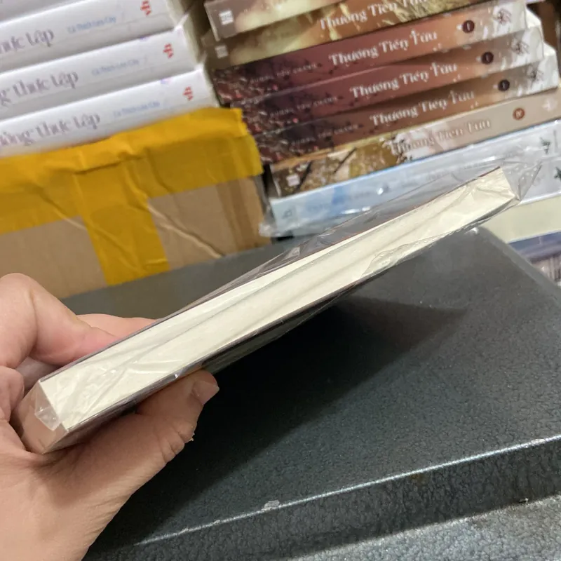 (Trinh thám) - Cánh cửa đóng kín - Asami Ishimochi 975647