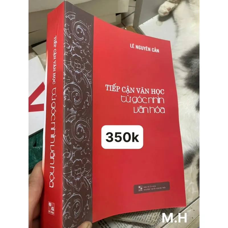 TIẾP CẬN VĂN HỌC TỪ GÓC NHÌN VĂN HOÁ - LÊ NGUYÊN CẨN   590576