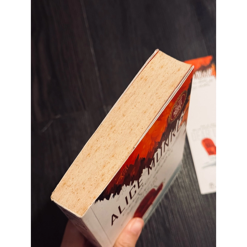 Combo trốn chạy + Alice cuộc đời yêu dấu 519488