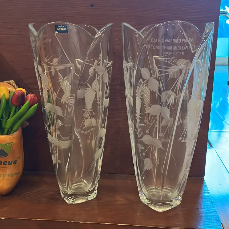 Bình hoa thủy tinh pha lê cao cấp 937393