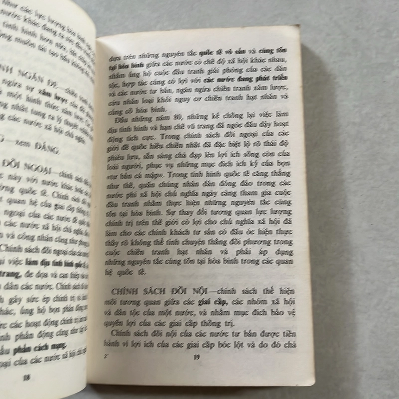Từ điển chính trị bỏ túi - 1983s 497703