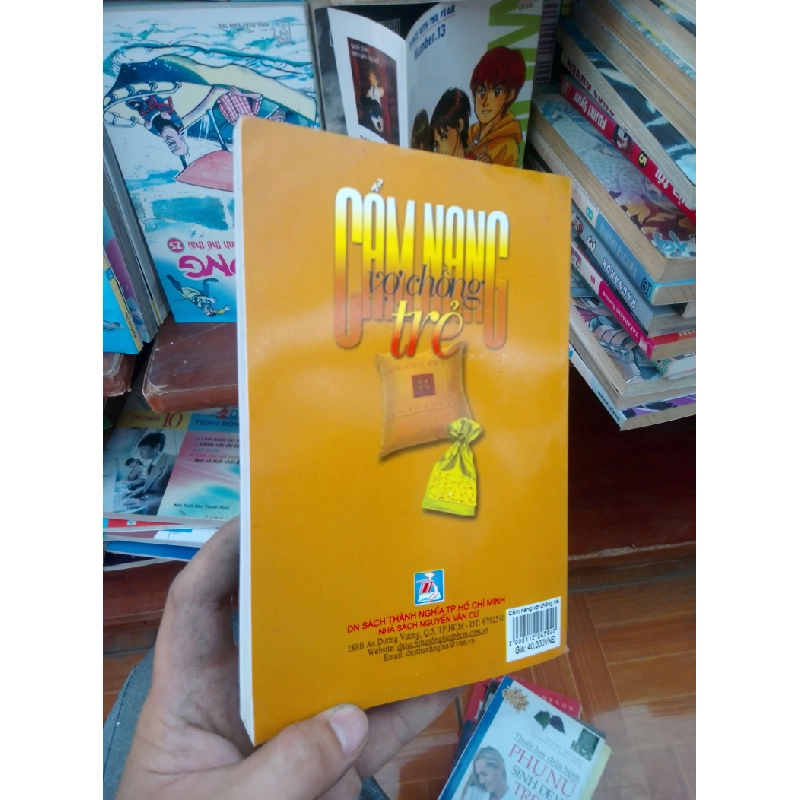 Cẩm nang vợ chồng trẻ 2005 Sách làm cha mẹ VAVO-AK19 935943