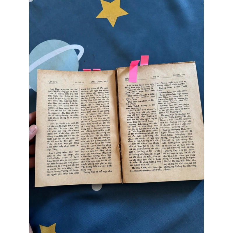 Từ điển thành ngữ điện tích 502280