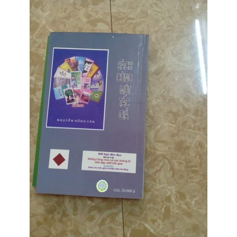 1 sách Kể chuyện lịch sử, địa lý Hải Phòng+ 2 sách Đố -giải lịch sử Việt Nam 195673