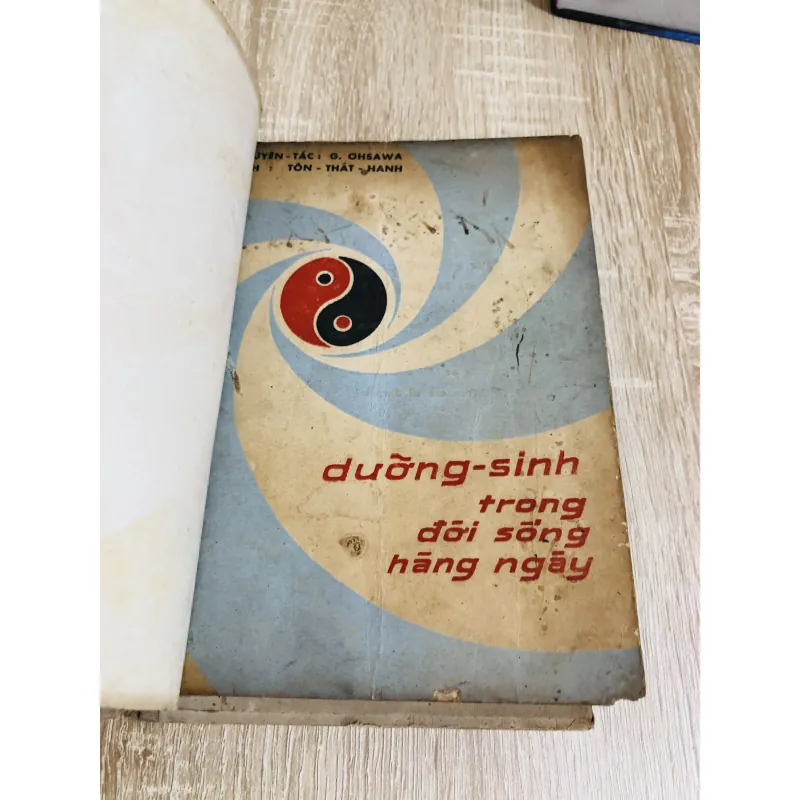 2 sách  xưa – đóng chung bìa cứng 925816