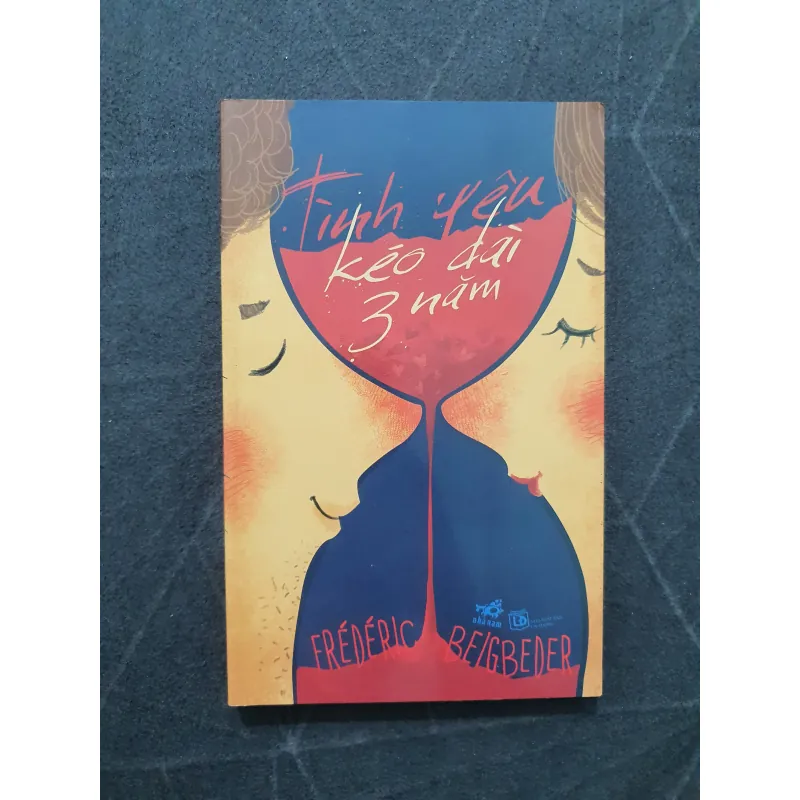 "Tình yêu kéo dài 3 năm" (like new) - Frederic Beigbeder 751979