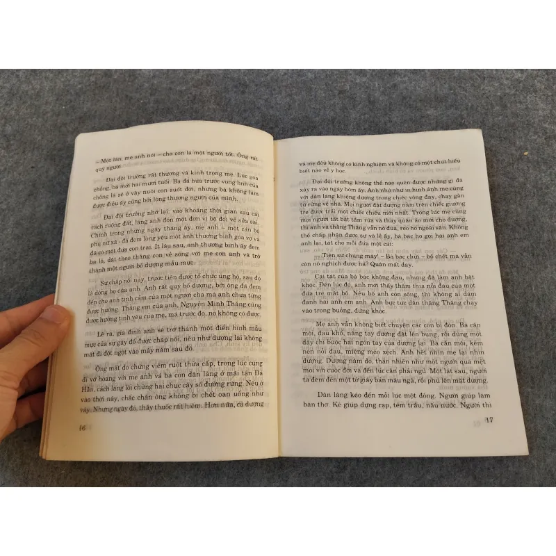 ĐỒNG DAO THỜI CHIẾN TRANH - VĂN LÊ 697717