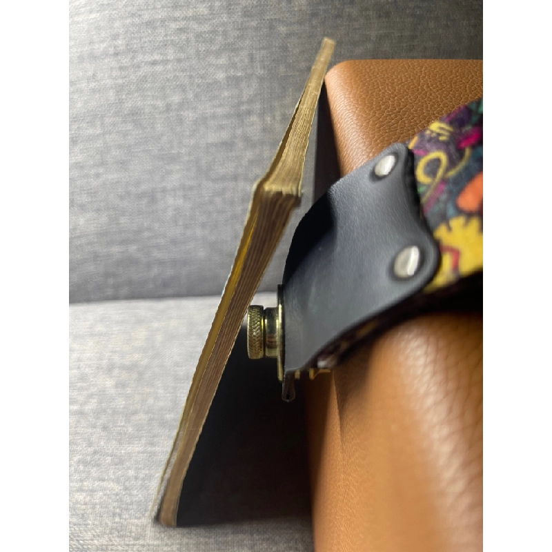 Hướng dẫn sử dụng giới từ tiếng anh Engene J Hall 1998 mới 60% ố vàng HPB0305 451412