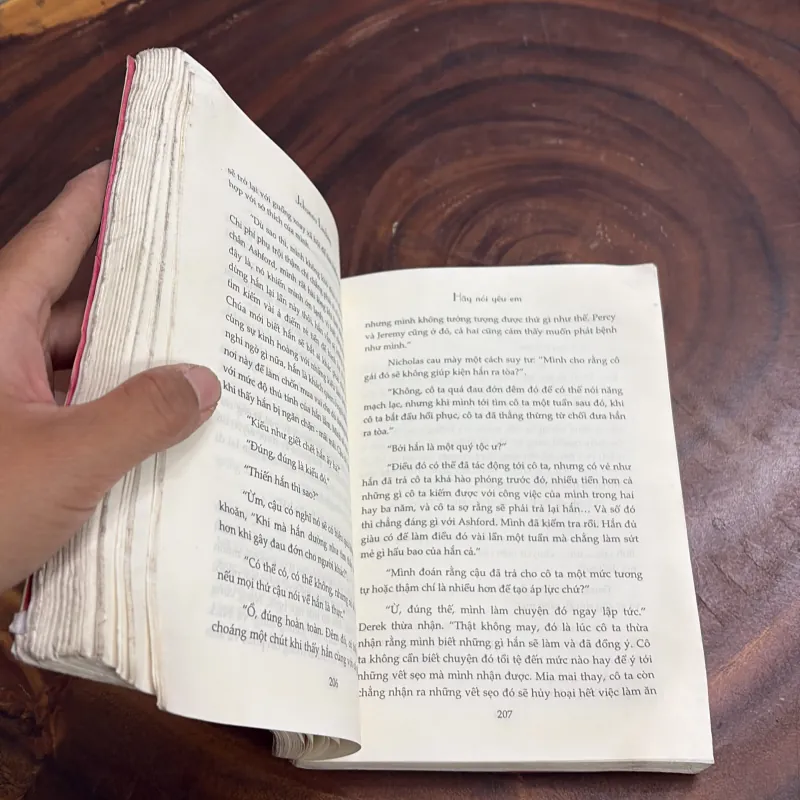 [Sách Không Đẹp, Ẩm, Mốc] - II Văn Học: Hãy Nói Yêu Em - 2013 977244