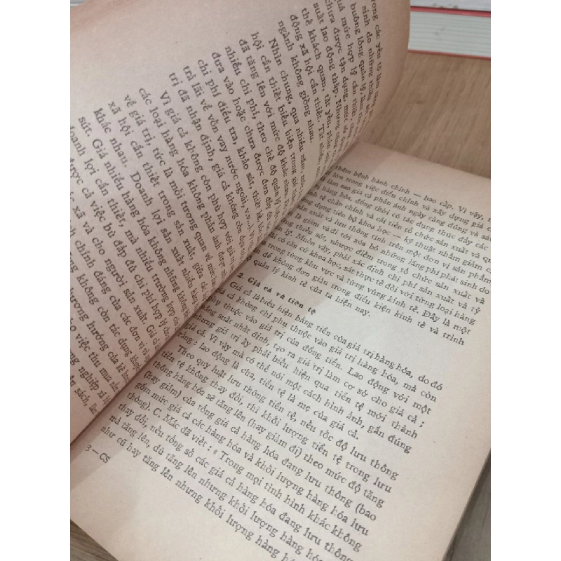 Một số vấn đề về chính sách giá cả hiện nay - Đoàn Trọng Truyến 734312