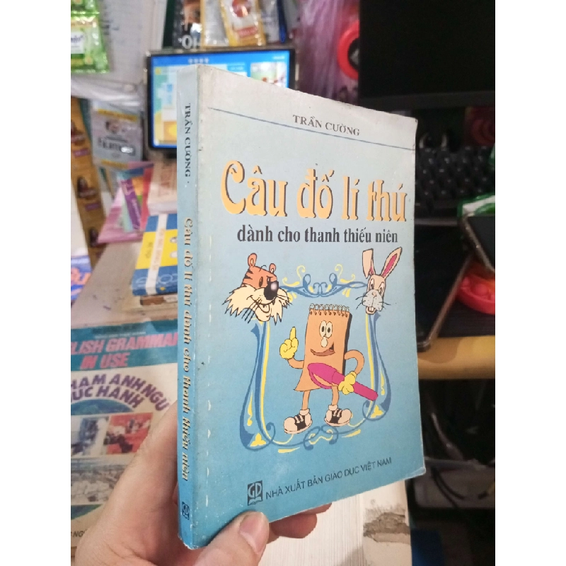 Câu Đố Lí Thú Dành Cho Thanh Thiếu Niên - Trần Cường 2009 mới 80% ố Sách văn học HCM1004 1007457