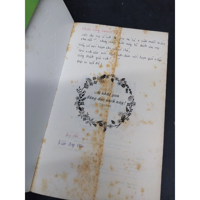 Gái xinh nổi loạn mới 70% ố vàng có viết trang đầu 2015 HCM1410 Lê Hoàng VĂN HỌC 917417