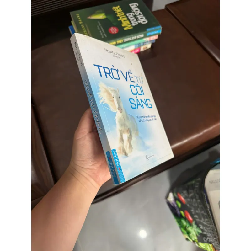 Trở Về Từ Cõi Sáng – Nguyên Phong- K5 1044356