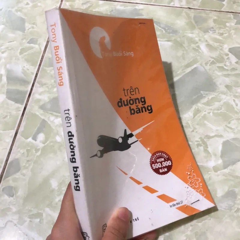 Trên đường băng- Tony buổi sáng  928116