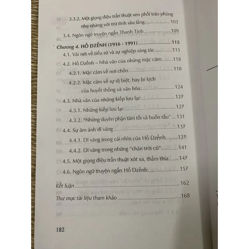 TRUYỆN NGẮN TRỮ TÌNH VIỆT NAM GIAI ĐOẠN 1932-1945 ( THẠCH LAM ,THANH TỊNH , HỒ DZẾNH )  790565