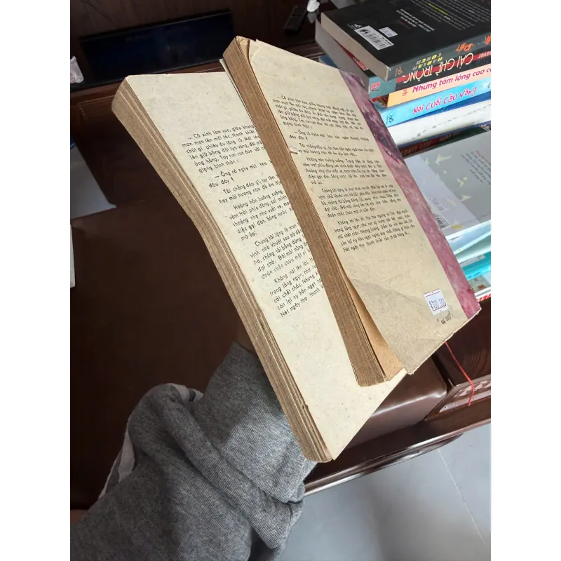 Combo 2 Cuốn “Thân Phận Tình Yêu” – A.J. Cronin | Sách Văn Học Cũ Giá Trị- K2 995048