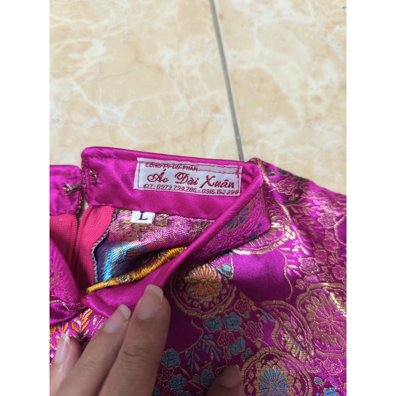 áo dài gấm hoạ tiết đồng tiền màu hồng sen 528957