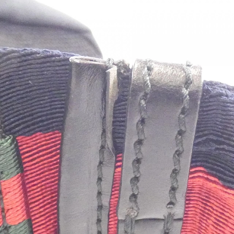 Túi đeo hông Gucci 477085 K1NTX 608407