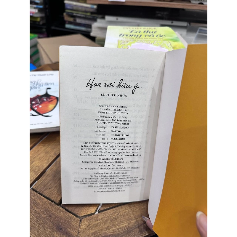 Hoa rơi hữu ý... - Lê Thiếu Nhơn - Lê Thiếu Nhơn 961100