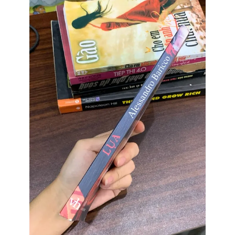 Lụa – Alessandro Baricco 560837
