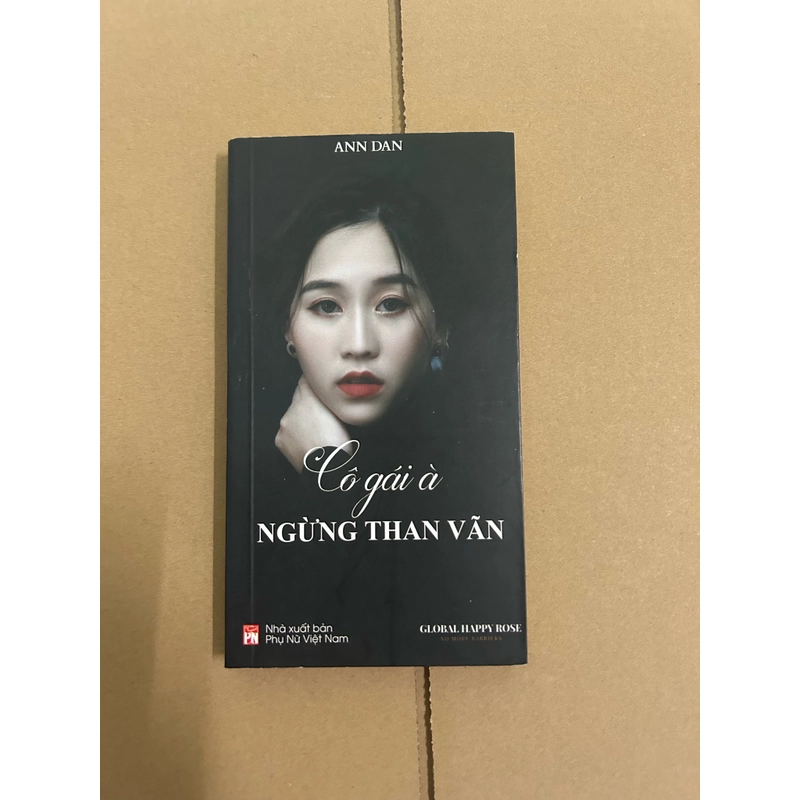 Cô gái à ngừng than vãn 478314