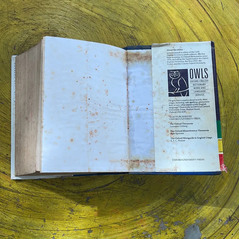 THE OXFORD MODERN ENGLISH DICTIONARY  701173