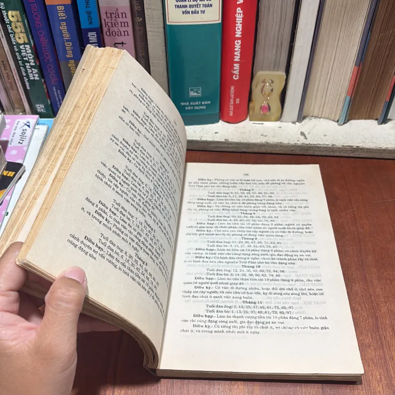 II Sách Số: Diễn Cầm Tam Thế Diễn Nghĩa (Bản In Kéo Lụa) - Dương Công Hầu - Đuốc Sáng 788720