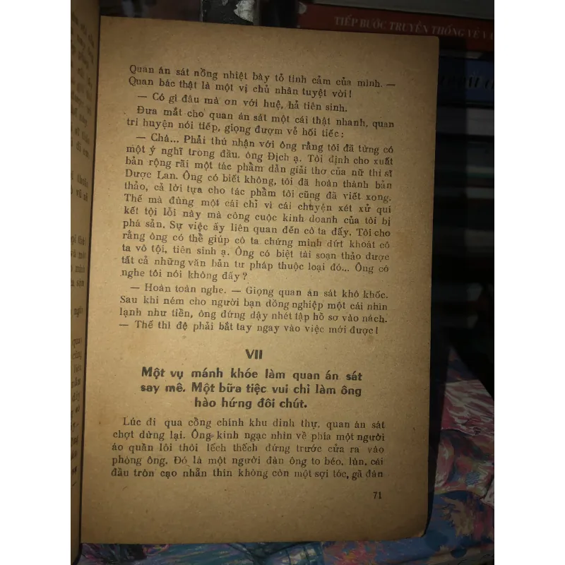 Thi nhân và sát nhân - Robert Van Gulik 961184